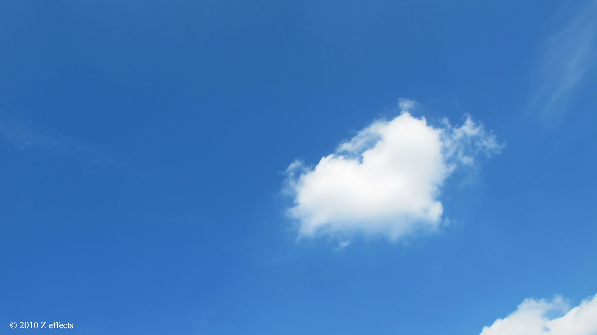 ハート型雲１ 可愛いハート柄のpcデスクトップ壁紙 ガーリー 女の子向け 画像集 恋愛運がアップしそう Naver まとめ